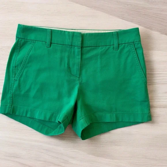J.Crew 3.5 inch Classic Chino Short in Kelly Green Size 2 - Picture 3 of 12